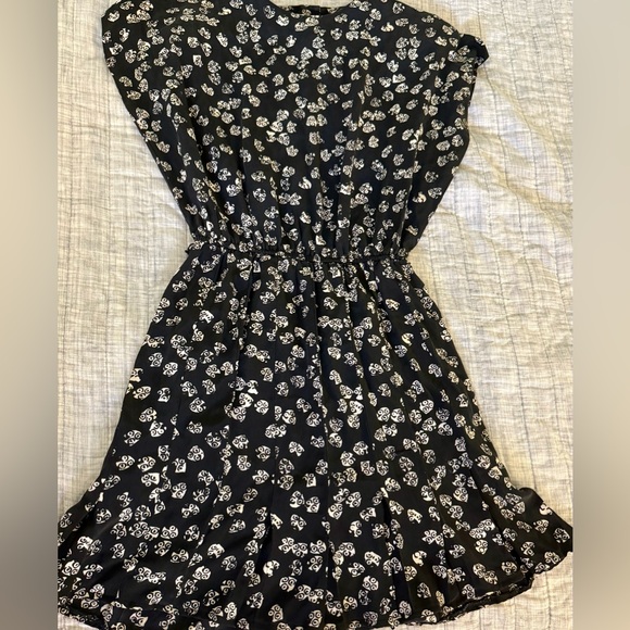 Silk Studio Dresses & Skirts - Vintage Silk Studio black & cream dress